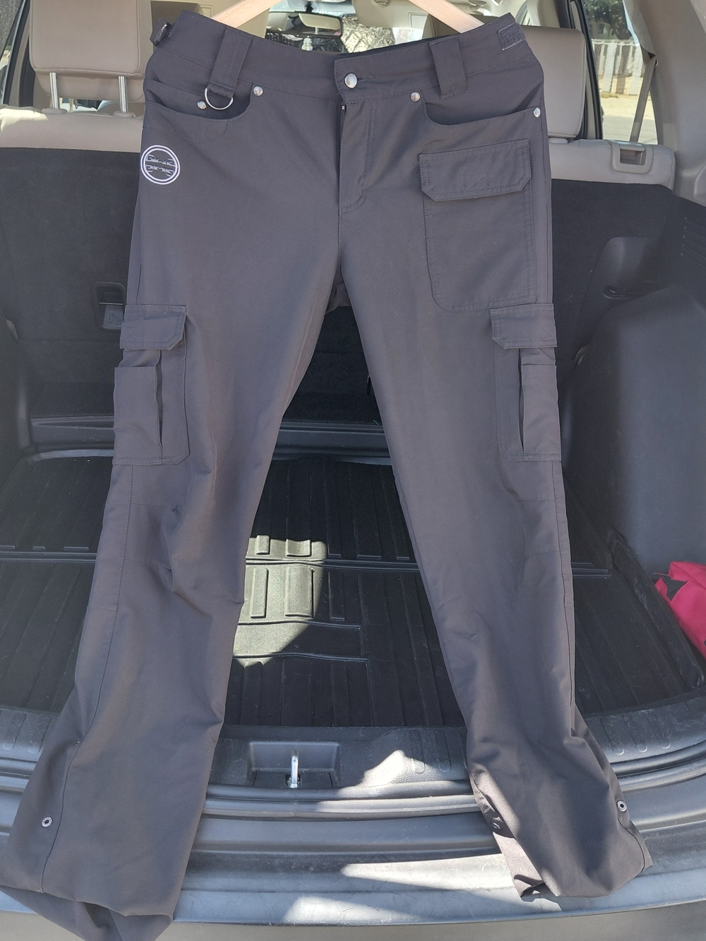 Women's Black Wide-Leg Cargo Pants with Utility Pockets